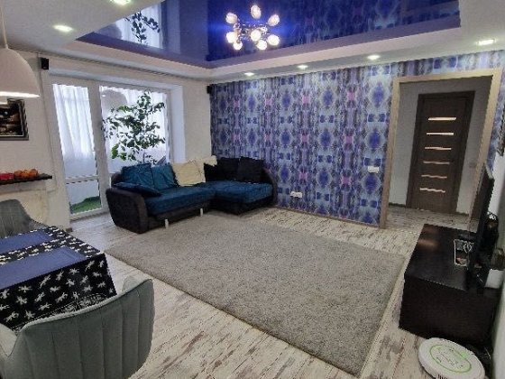 Продам 3-кімнатну квартиру в Олександрівському районі від власника Запорожье