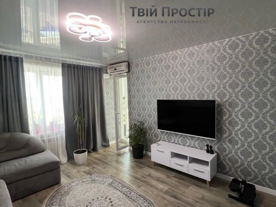 Продаж сучасної двокімнатної квартири з євроремонтом Запорожье