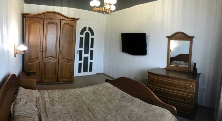 Продам 3-к квартиру, Южный мкрн, ул. 40 лет Победы - фото 1