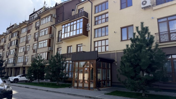 84 м² ЖК «Бородіно» — під ваш ремонт. - фото 1