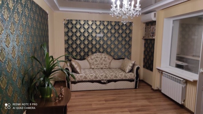 Продам трьохкімнатну  квартиру - фото 1