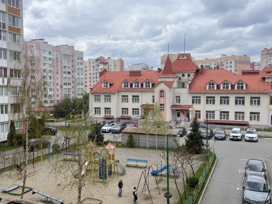 Продаж 3-х кімнатної квартири на 3-у поверсі на Поділлі Вінниця
