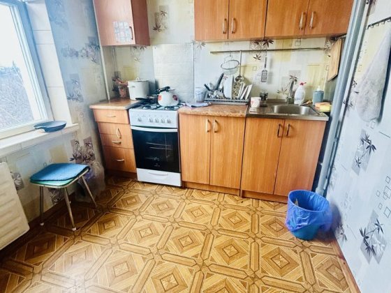 Продаётся 2 ком. кв.ул.Узбекистанская Осипенковский район! Запоріжжя