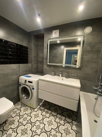 Продам 3-х кімнатну квартиру ,власник!! - фото 1