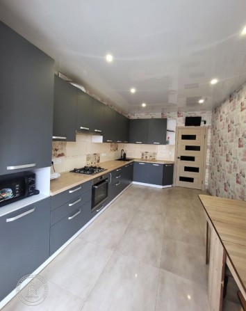 Продаж 3-х кімнатної квартири - фото 1
