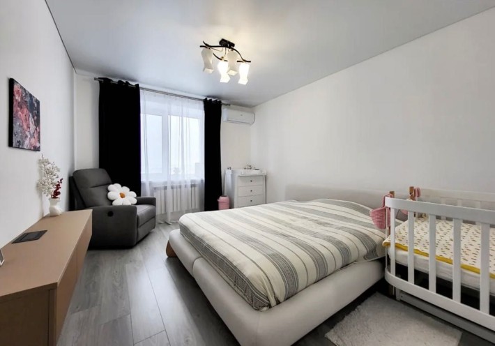 Продам велику 2-кімн.квартиру в Академічному! - фото 1
