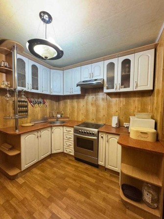 Продается 2х к.квартира  с капитальным ремонтом на жм Победа - 6 - фото 1