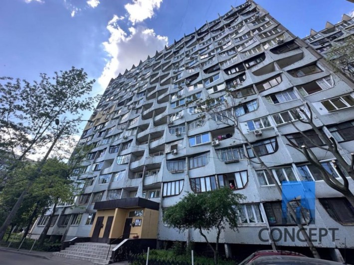 Продам просторную 3к на ж/м Победа 6, пер. Добровольцев 4!Рядом яхт клуб Сич! - фото 1