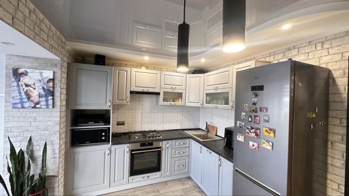 Продаж 3 кімнатної квартири - фото 1