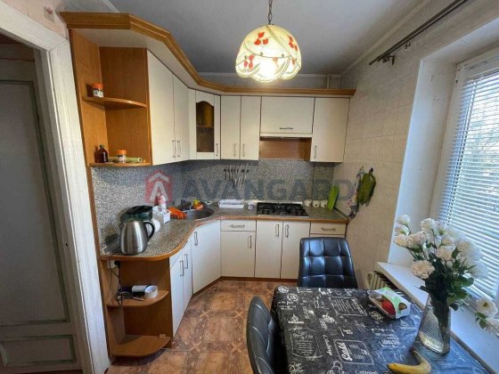 Продаеться 1-кім квартира. Бородинський Запорожье
