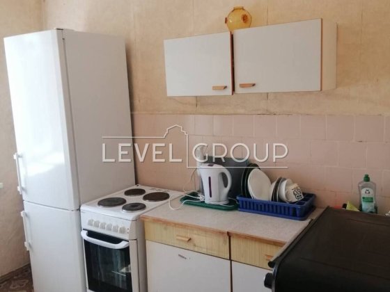 ТЕРМІНОВО  продам 1-к біля парку і озера вул.Драгоманова,31 м.Позняки 3-хв Київ