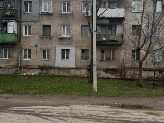 Продам 2комн квартиру Левый берег ул.Каруни 73 Дніпро