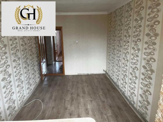 Продам трикімнатну квартиру вул. Героїв-України (Жадова). Кропивницкий