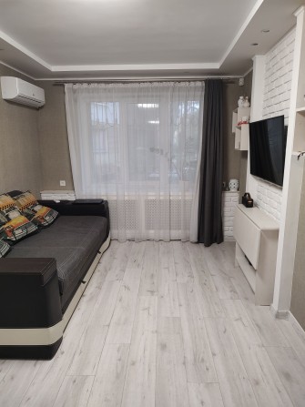 Квартира 2к Металургів Портова - фото 1