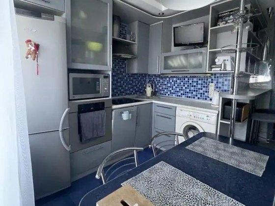 Продам 2 комнатную квартиру на Победе. Проспект Героев. Безнал. Дніпро