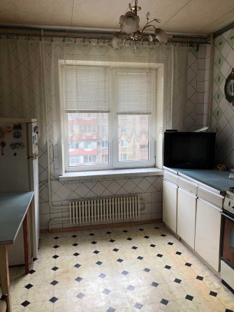 Продам двухкомнатную квартиру на Песках - фото 1