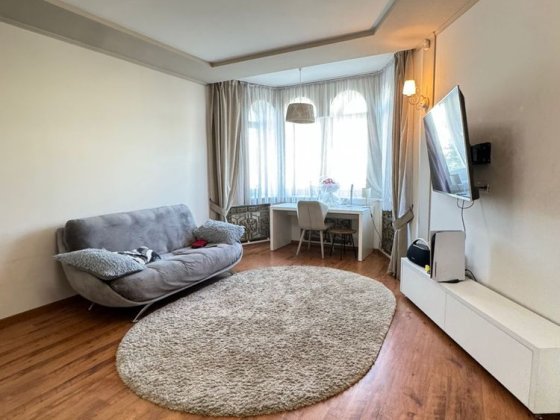 Продаж 3-кімнатної квартири з євроремонтом, Металургів Запорожье