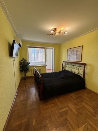 Продам 2 к квартиру на Победе 5 - фото 1