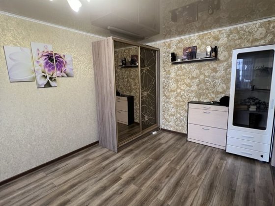 1-кімнатна квартира в хорошому стані, район Сімейного ринку Житомир