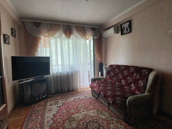 *2х кімнатна квартира по вул. Радіаторна, Заводський р-н Запорожье