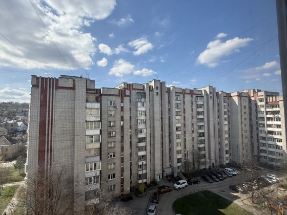 Продаж 4 кім в цеглі Варшавська Львів