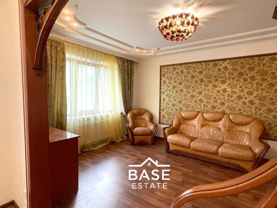 Продам 3к квартиру, 70кв.м. + капитал/гараж с автоворотами (пр.берег) Дніпро