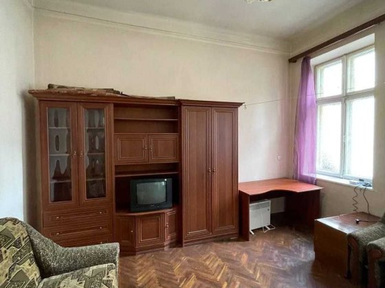 Продаж 1 кімнатної квартири вул. Під Дубом (р-н Форуму) Львів