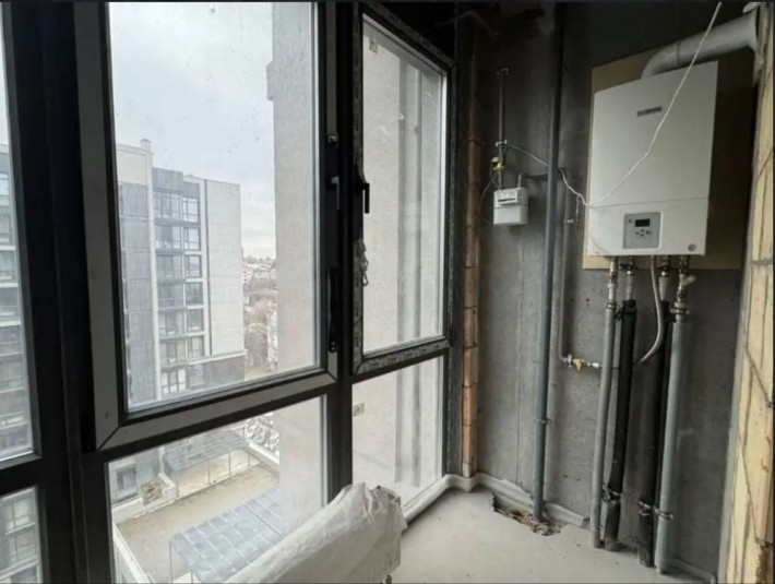Продам 2 ком квартиру Центр, ЖК Женева 1 я секция - фото 1