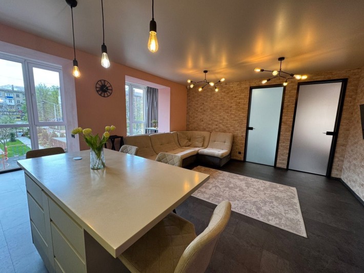 Продам 3 к квартира ЖК Атмосфера - фото 1