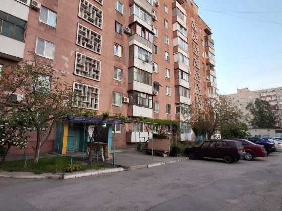 Продаж 3к Піски Південний  Автозаводська Запорожье