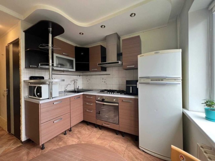 Продам отличную 2-к квартиру бульвар Славы Победа Ваучер Сертификат - фото 1