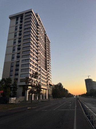Продам Срочно! 3 комн квартира в новострое на победе за 660$м2 ,Ривер парк,Фаворит,River,Favorit - фото 1