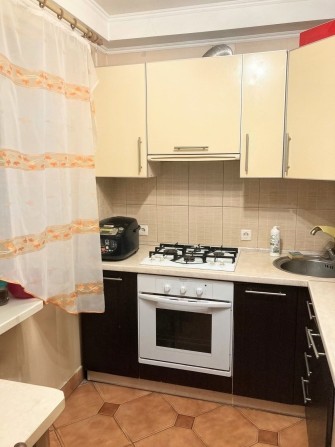 продам РІЗНОБІЧНУ 2к квартиру, на Космосі,вул. Олімпійська - фото 1