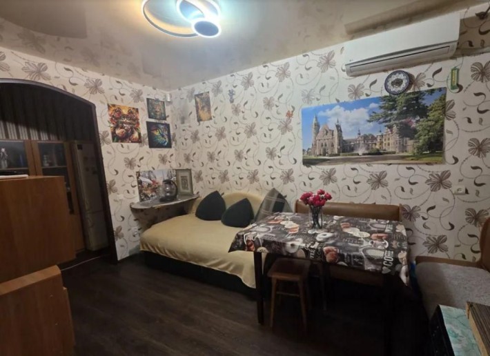 Продам 3-комн квартиру в районе Ковалевской Софьи ул. - фото 1