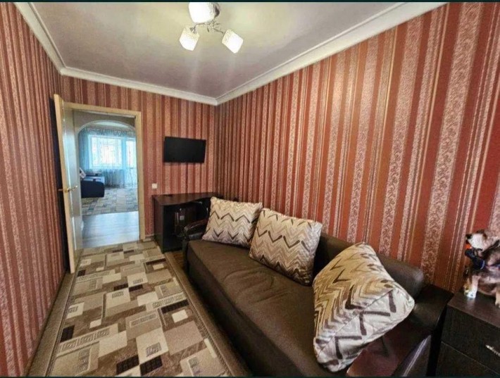 Продам 2-комн квартиру в районе Газеты "Правда" просп. - фото 1