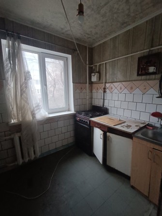Продам 1 кімнатну квартиру на пр. Петра Калнишевського 28, Косіора 2 поверх - фото 1