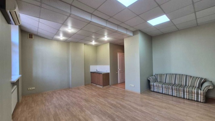 ПРОДАЖ, 2-кімн. квартира в Олександрівському районі, самий Центр міста - фото 1