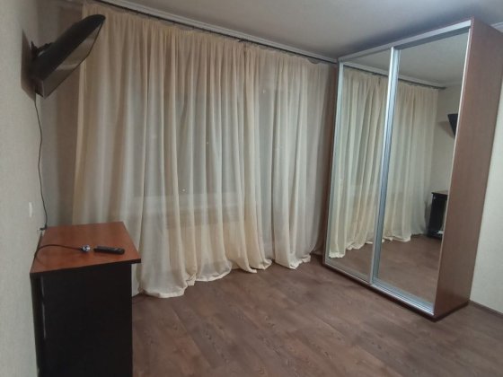 Продам 1 кімнатну квартиру район Сонячний Днепр