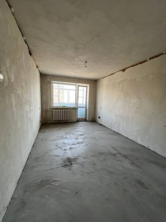 Продаж 1 кімнатної кв-ри ж/м Косіора, 3 поверх, вигідна ціна! - фото 1