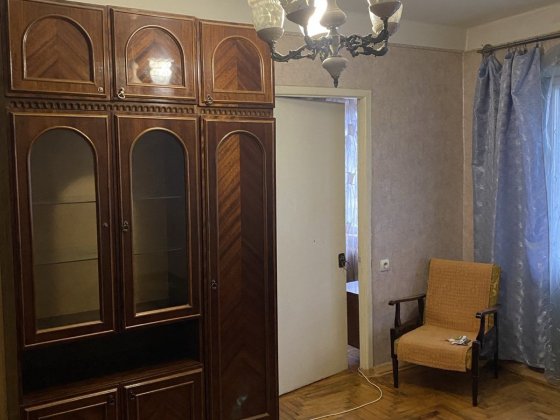 Продается  3 ком.-ра Правый Запоріжжя