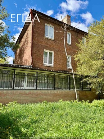 Продаж 4-кімнатноі квартири в центрі міста, площа 112 кВ. З меблями! - фото 1