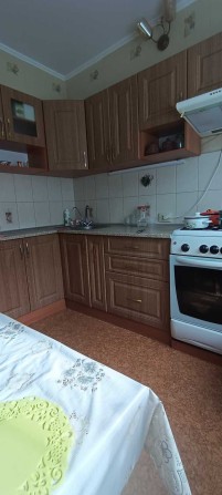 Продам 2 комнатную квартиру улица Староднепровская 3 этаж СЕРТИФИКАТ+ - фото 1