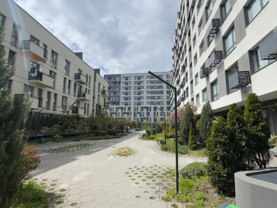 Продаж 2 кім квартири 80,2м2 ЖК МІСТО ТРАВ, вул. Кульпарківська, новобудова Львов