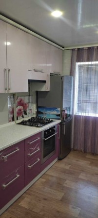 Продажа 2-х к. квартиры в центре Корабельного района - фото 1