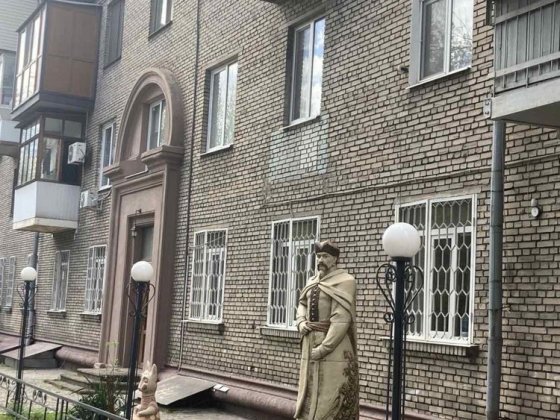 Продаж 3-кімн сталінки + паркомісце пл Маяковського Запорожье