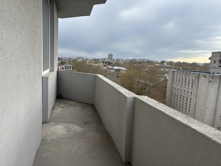 Продаю квартиру у Ж.К. Адмирал - фото 1