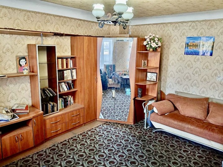 Продаю крупную 2квартиру автономка центр - фото 1