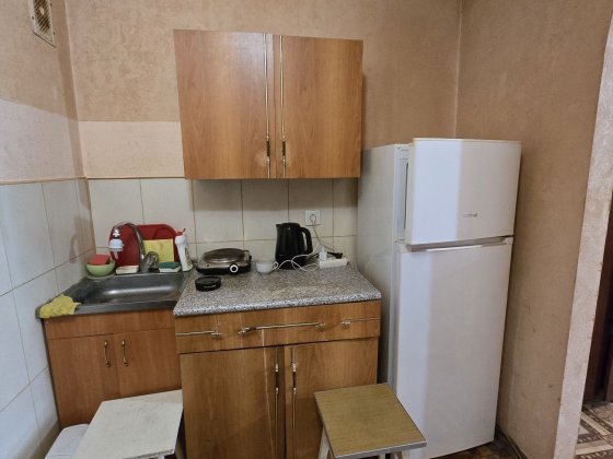 Продам гостинку Салтовка,свой с/у,1 этаж,В.Зубенка Харьков
