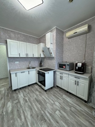 Продаж сучасної 2-кімнатної квартири в новобудові - фото 1