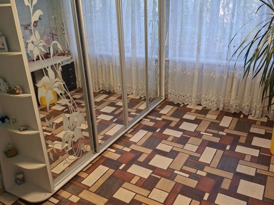 Продаётся 2х комнатная Полякова 5а Можно по сертификату. (Собственник) Запоріжжя